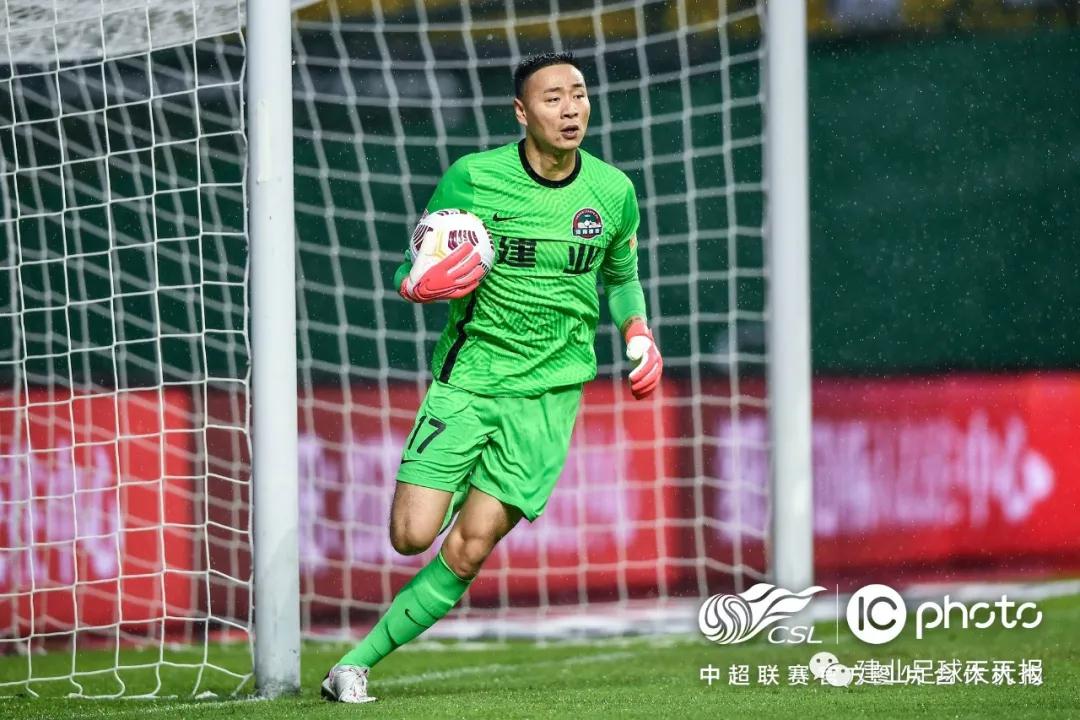 مباراةاليومالزمالكوالاهليبثمباشرموعداللقاءوالقنواتالناقلة